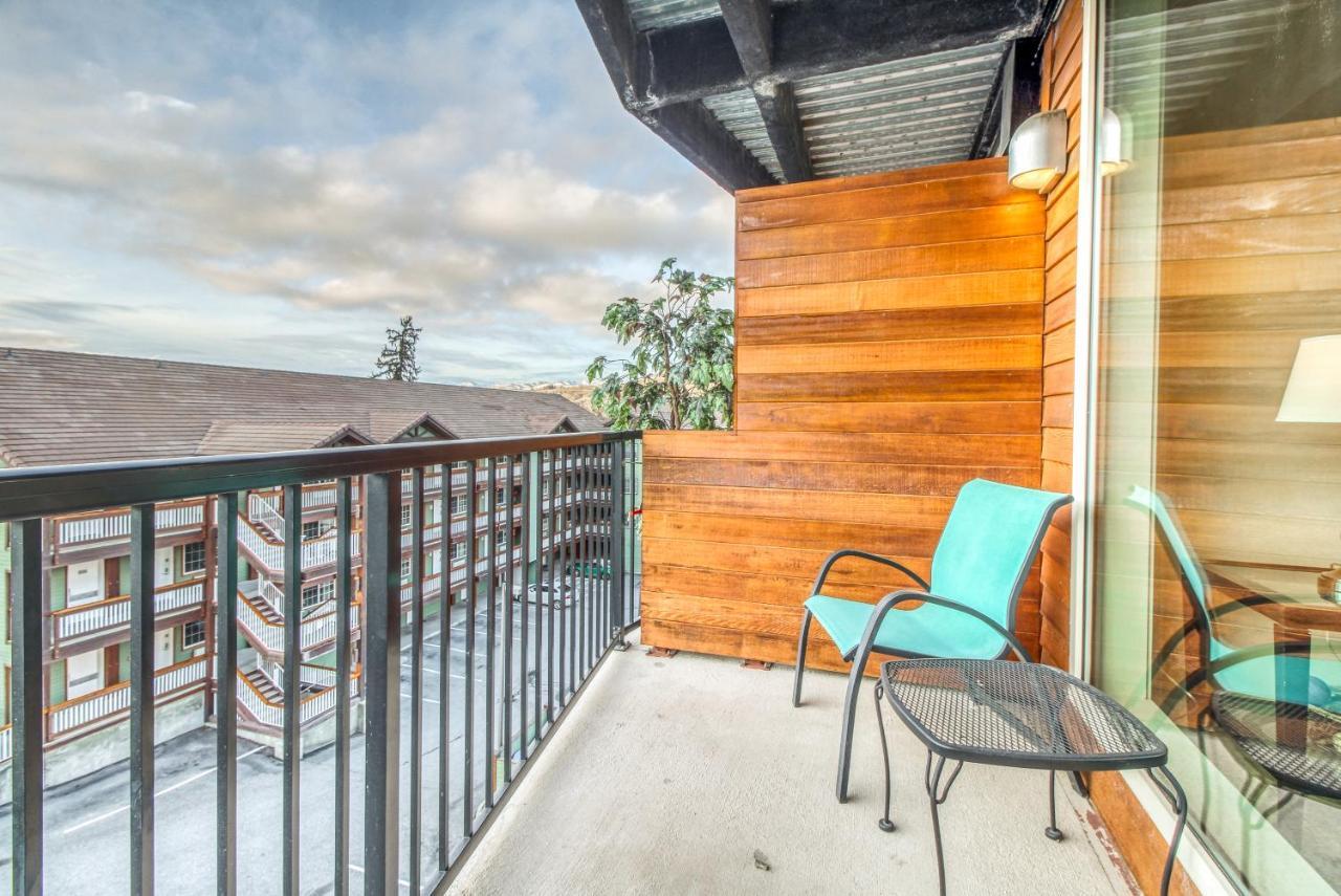 Chelan Resort Suites: Water Sunset Экстерьер фото