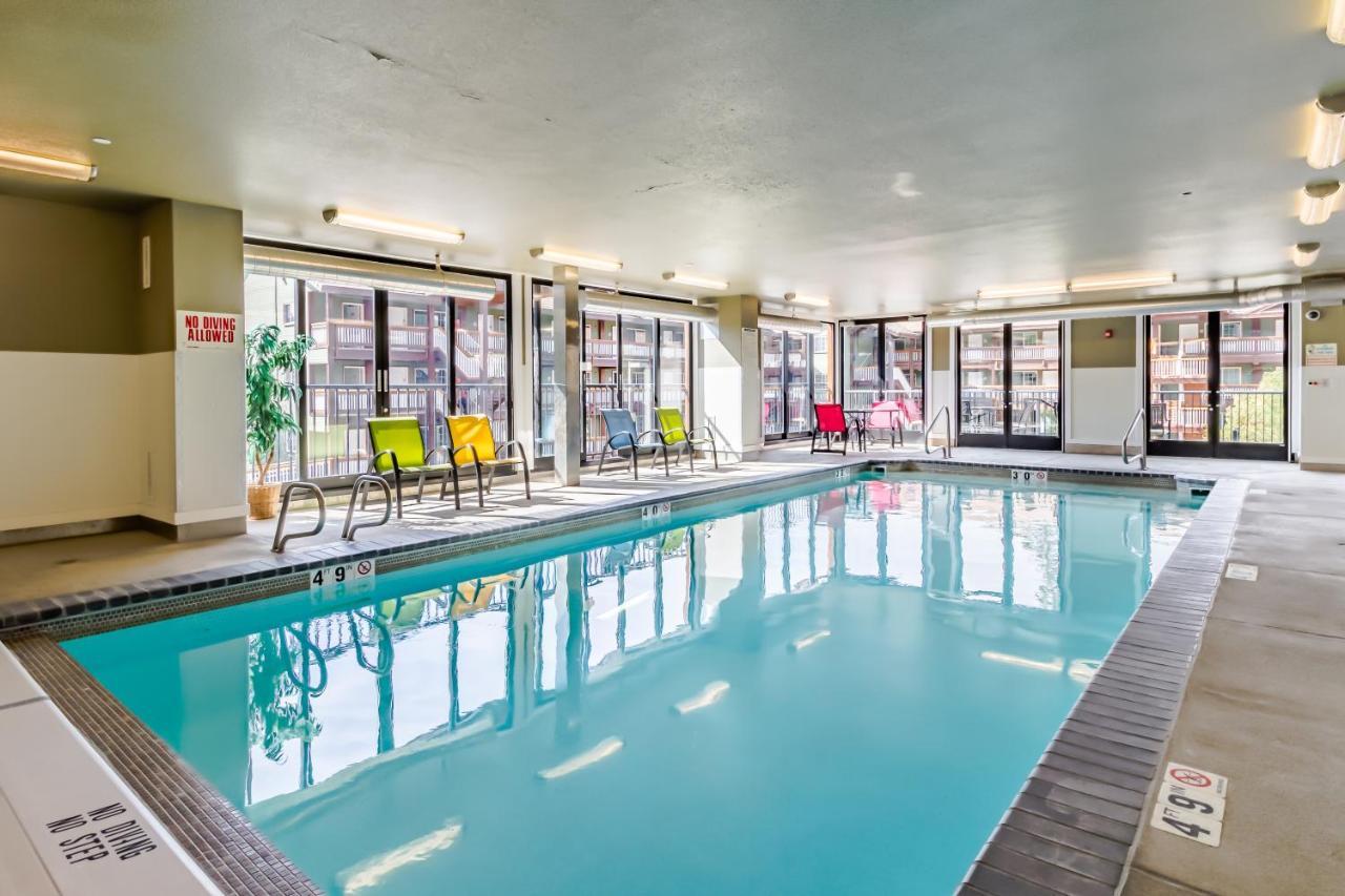Chelan Resort Suites: Water Sunset Экстерьер фото
